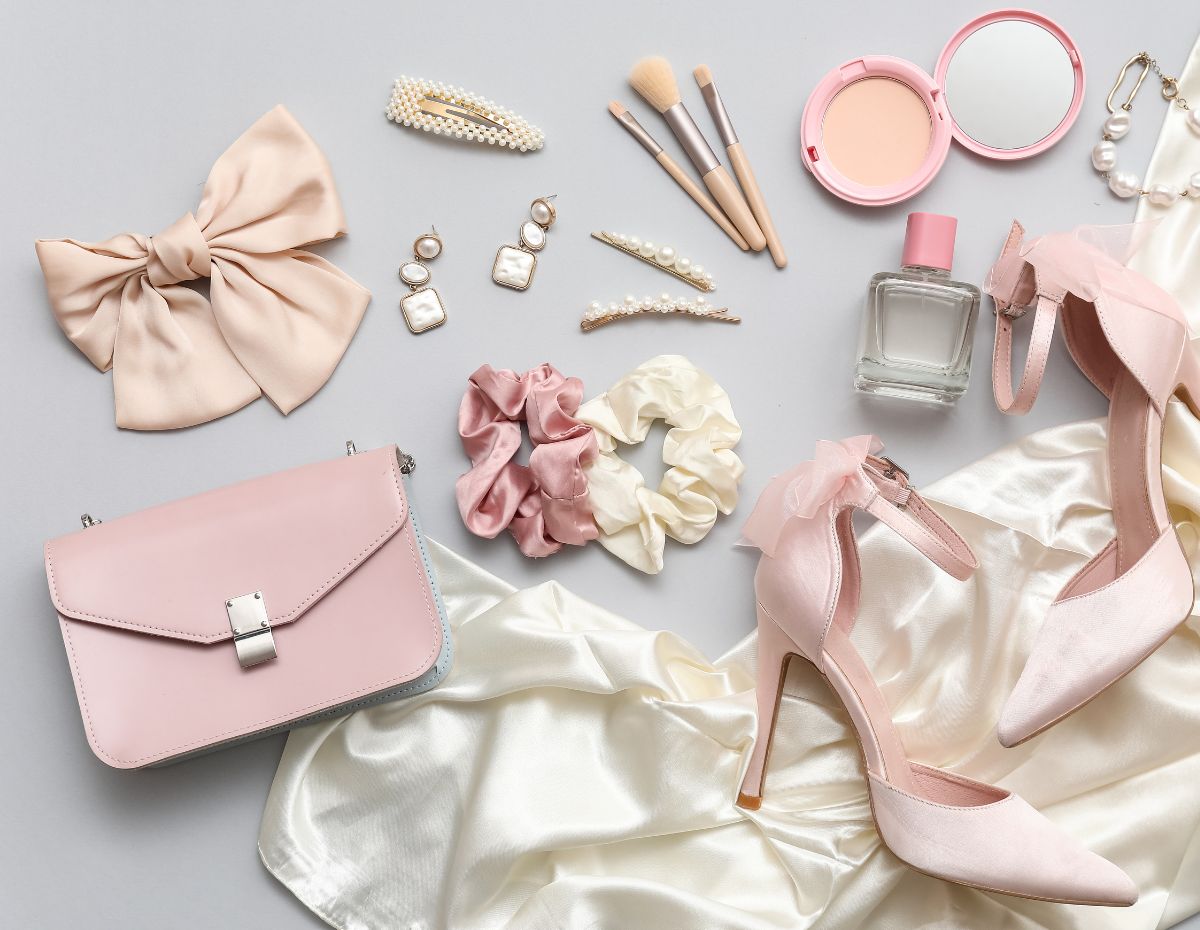 top trending fashion accessories you must try - Giggles4u